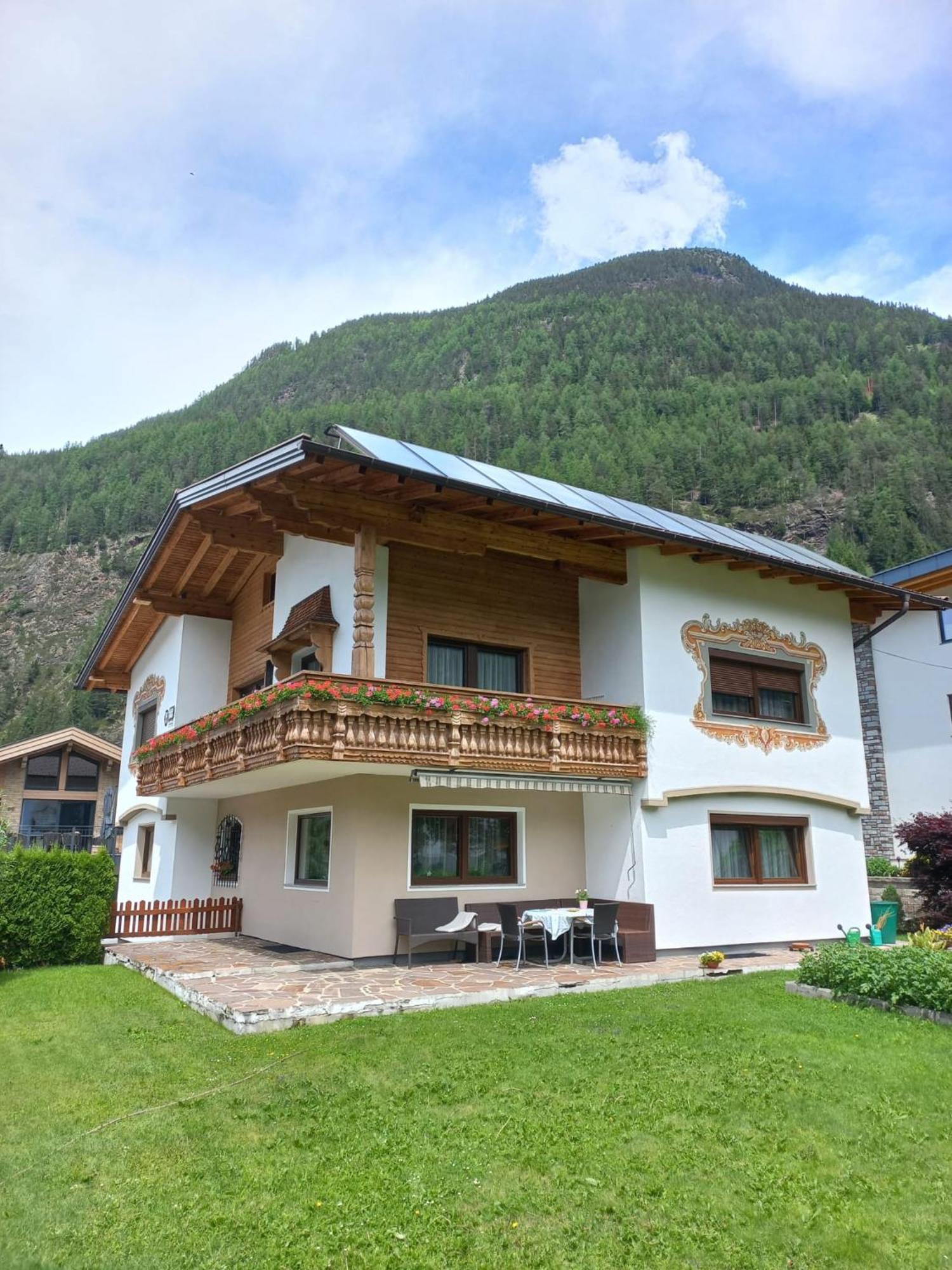 Ferienwohnungen Plattner Langenfeld Exterior photo