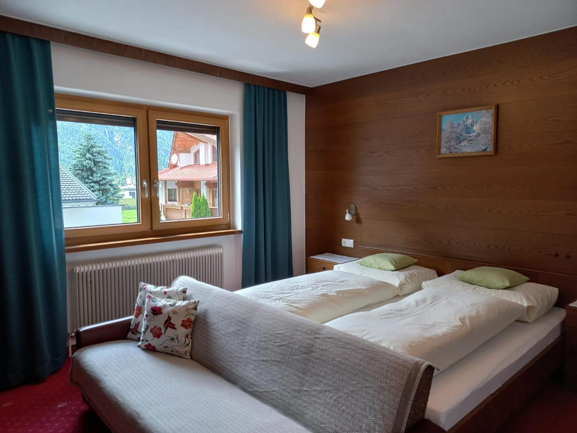 Ferienwohnungen Plattner Langenfeld Exterior photo