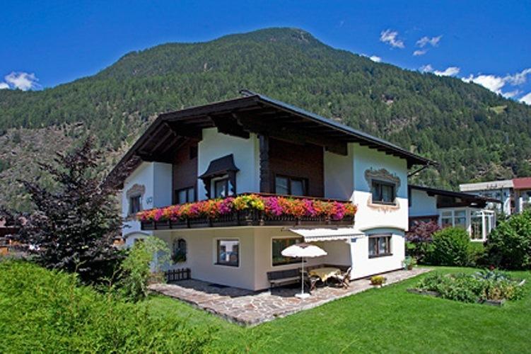 Ferienwohnungen Plattner Langenfeld Exterior photo