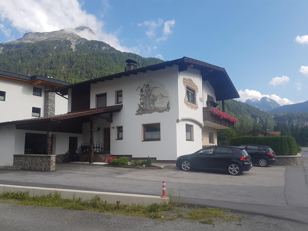 Ferienwohnungen Plattner Langenfeld Exterior photo